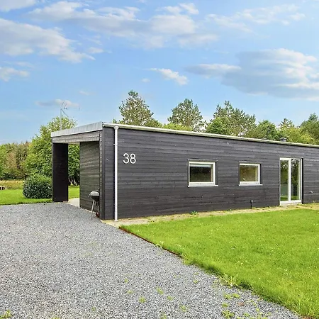Holiday home 8 Person In Glesborg Fjellerup Strand