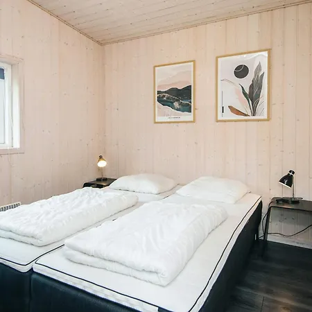 8 Person In Glesborg Holiday home *