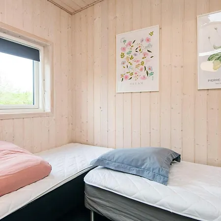 Дом отдыха 4 Star In Glesborg Fjellerup Strand